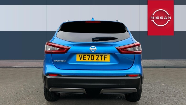 Nissan Qashqai 1.3 DiG-T N-Connecta 5dr [Glass Roof Pack] Petrol Hatchback